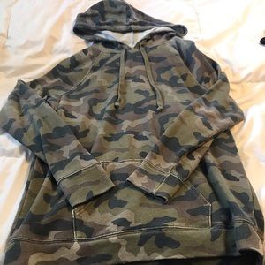 American Eagle camo print hoodie